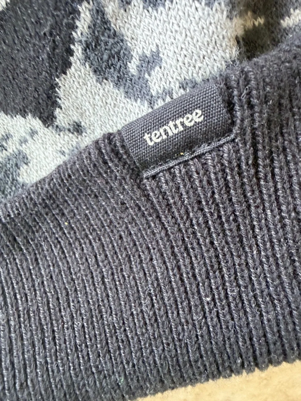 TENTREE winter cap black NWT 100% organic cotton